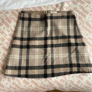 Aritzia Wilfred Plaid Classic Mini Skirt in Camel Academia Wool Blend | Size 2